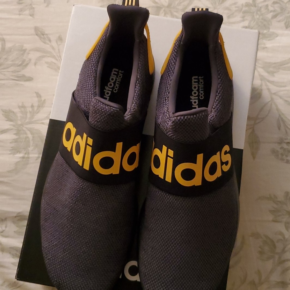 Adidas Lite Racers - Picture 5 of 5